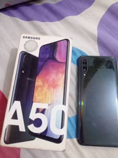 Samsung a50 4/128 parts with box + charger