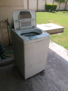 TOSHIBA fully-automatic washing machine