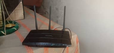 TP LINK GIGA BIT ROUTER FOR SALE AC1750