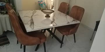 Dining Table set ( 4 seats )