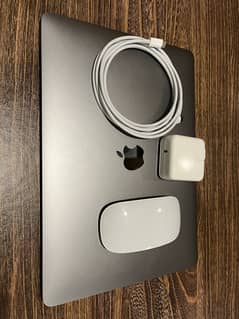 Macbook Air M1, 8G+256G, Silver, scrachless