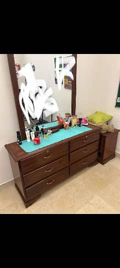 Dressing table.