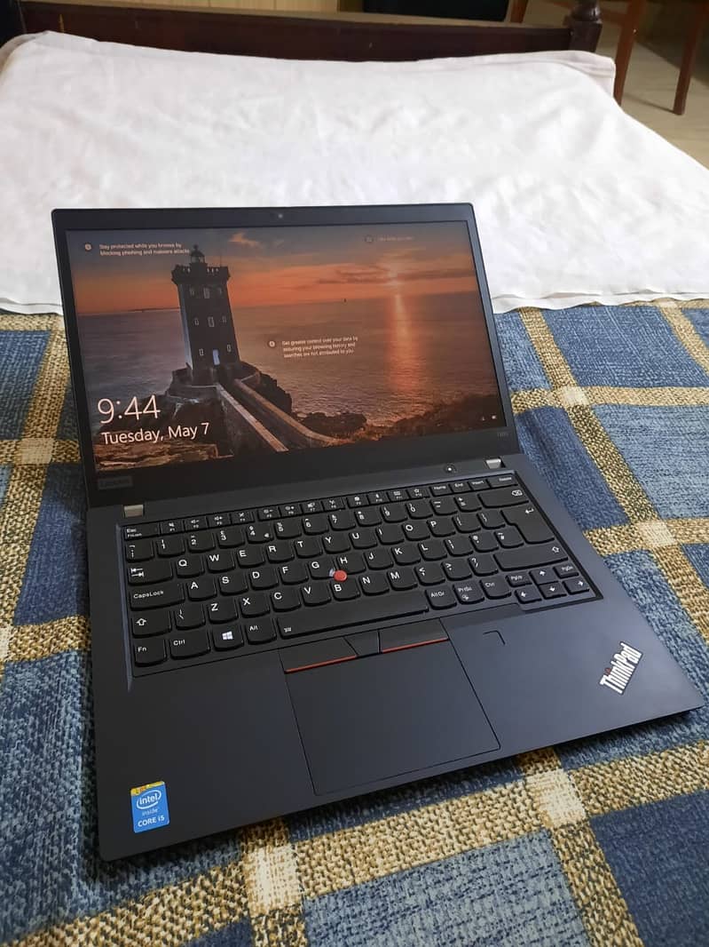 Lenovo Thinkpad T490 (Touch Variant) 7