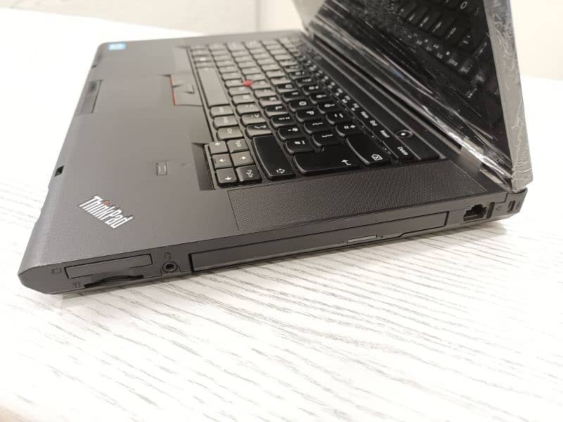 Lenovo Thinkpad W530 core i7 3rd gen quadcore (i7-3820QM) 2gb Nvidia 8