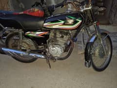Honda CG 125 2016 10month Karachi num Urgent Sell