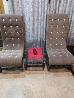 Coffee table chairs  condition is new second no 03334201999