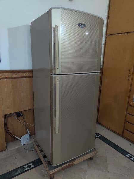 haier fridge, refrigerator 0