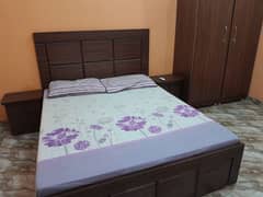 4 Piece Bed Set/ Dressing Table/ Alimirah/ Side Table