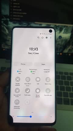 Samsung S10 Dotted