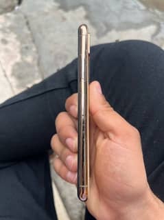 iPhone XS par approved 64gb 10by9