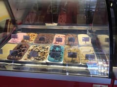 12 pans imported ventilated ice cream display