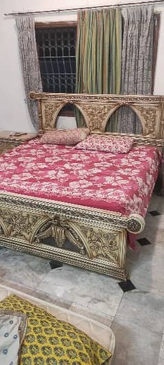 deco bed with dressing table