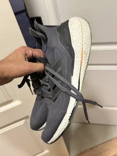 Adidas ultra boost 22 grey