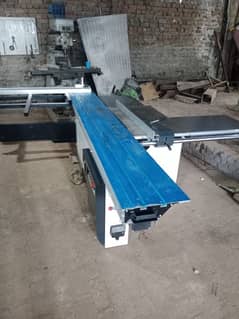 Panel saw machine
