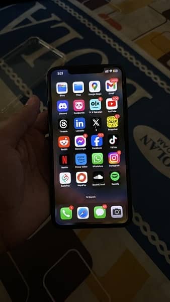 Iphone 11 pro Max. 256. PTA APPROVED 3