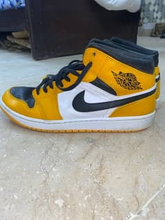 Nike Air Jordans 1 "Yellow" Original