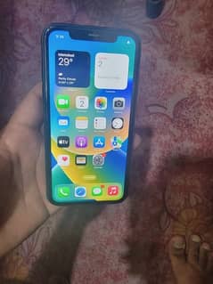 iPhone 11 water pack 64 gb battery health 84