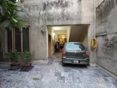 8 Marla House For Sale Location near Samnabad bastamj road Lahore