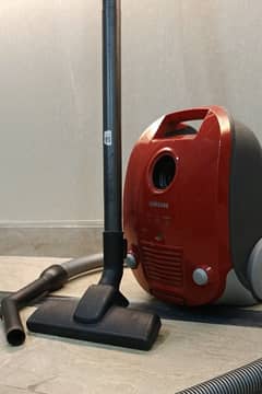Samsung SC4130 Vacuum Cleaner for Sale - Excellent Condition
