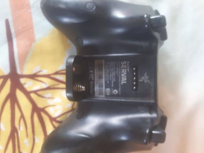 Razer company ka controller he battery nhi he bs 0