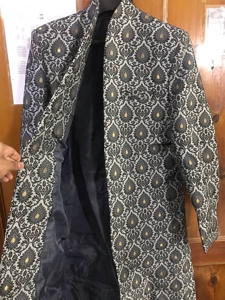 selling my long prince coat only one time used 1