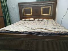 New king size bed Akhrot Venyer