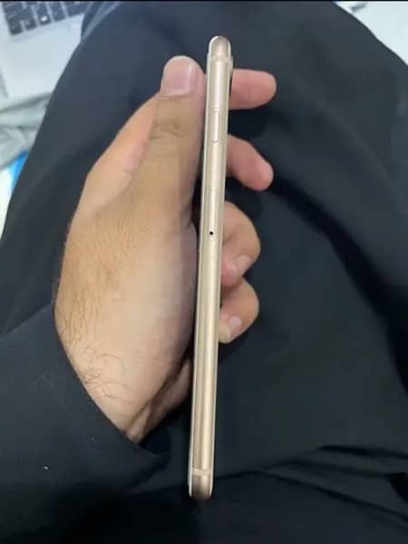 iPhone 8 plus (exchange possible) 1