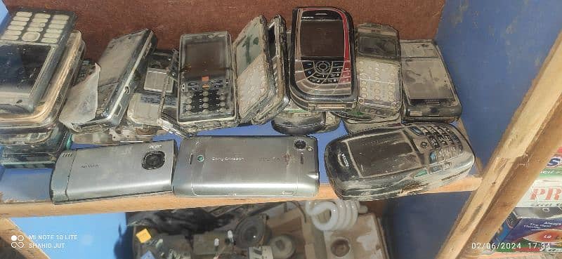 different fones parts for sale 15