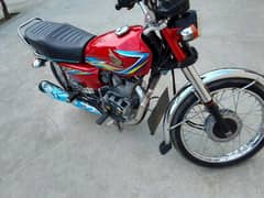 Honda bike 125 cc 03266809651argent for sale model 2018
