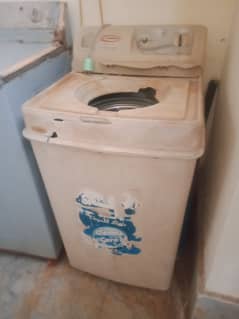 Used Spin Dryer Rs. 5000 Cell# 0333-071164