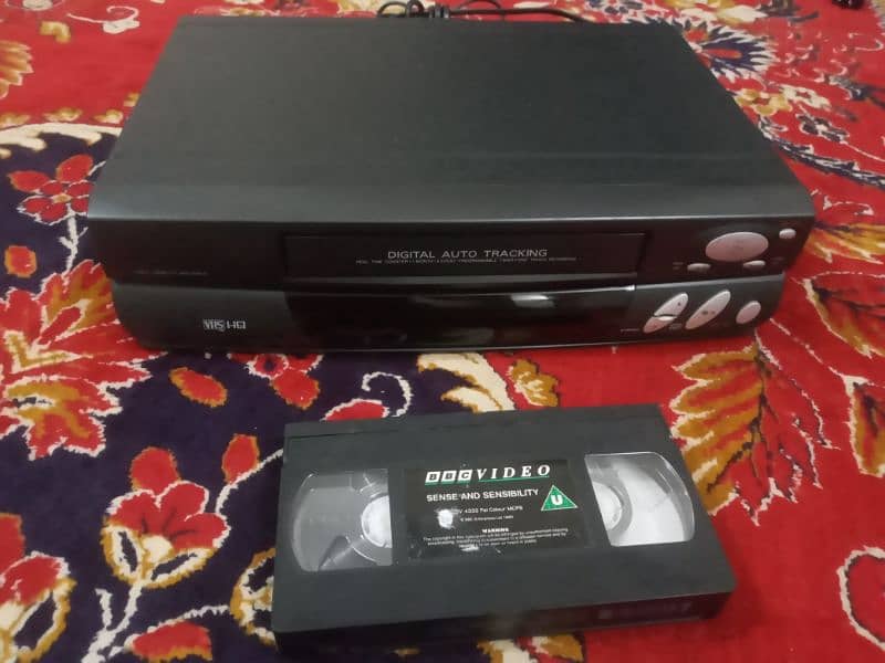 LG panasonic sony vcr ok and good condition full working 12