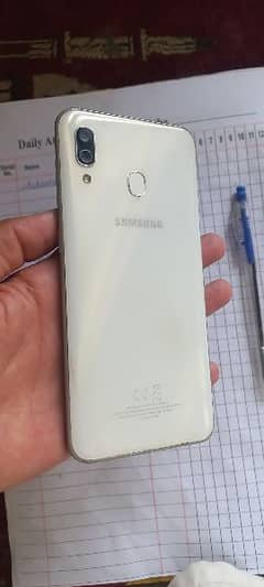 Samsung a30 4/64