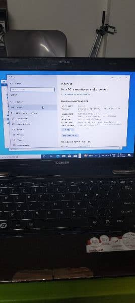 TOSHIBA LAPTOP 0