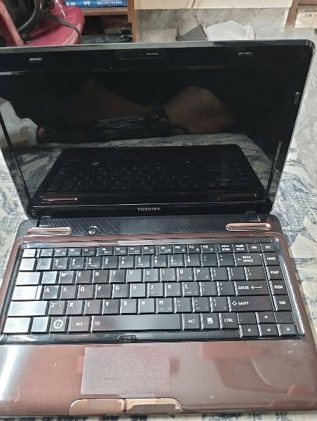 TOSHIBA LAPTOP 2