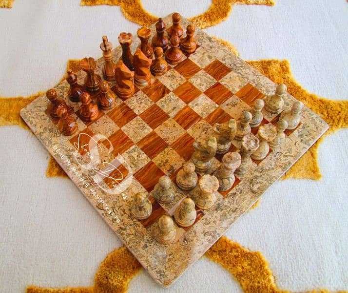 Antique Chess Set marble with unique Velvet case What'sapp 03193587288 1