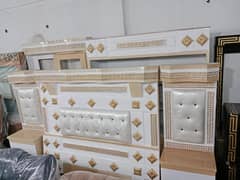 Bed/double bed/wooden bed/furniture/king size bed/luxury bed 0