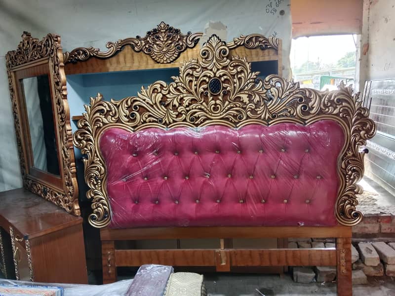 Bed/double bed/wooden bed/furniture/king size bed/luxury bed 3