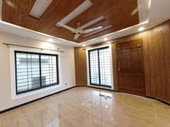 Upper portion for rent in G15 size 1 kanal water gas electricity all facilities five options available 0