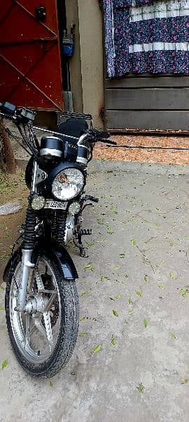 Suzuki GS 150 4