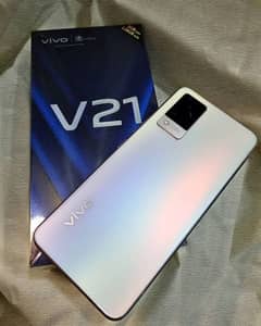 Vivo v21 8/128 (urgent sale)