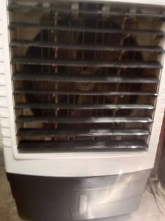 Asia Room air cooler+copper motor+water pump urgent sale 6month used