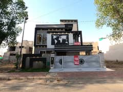 Own A House In 10 Marla Lahore