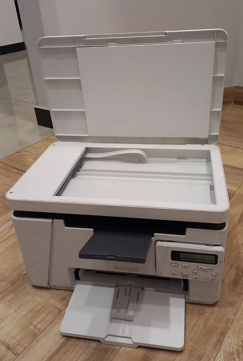 HP Laserjet Pro Mfp M26a NW all in one printer, scanner & Copier 1