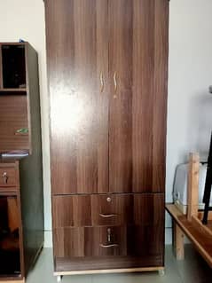 Large cupboard/wardrobe