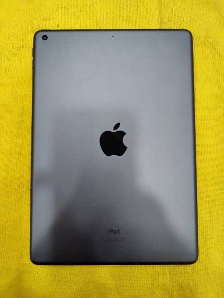 iPad 9th generation, 64gb , 10 by 10 condition 1