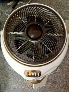 Royal Wall Fan 10/10 Condition