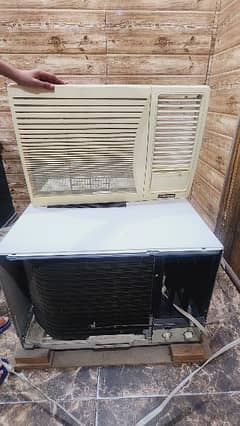 WINDOW AC 1.5 TON NATIONAL 10 by 10 condition