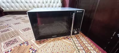 Dawlance microwave oven 131HP Brand new