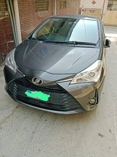 Toyota Vitz 2018 model 2022 import and rigester