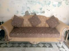 5Seater sofa for sale in very good condition